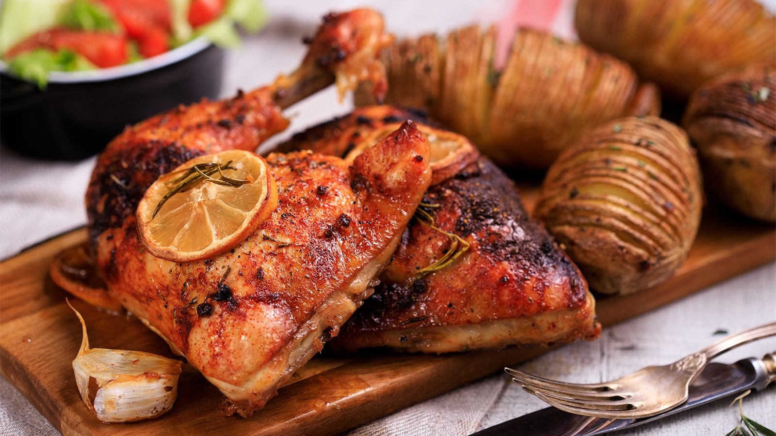 Ćwiartka cytrynowo- miodowa z pieczonymi ziemniakami