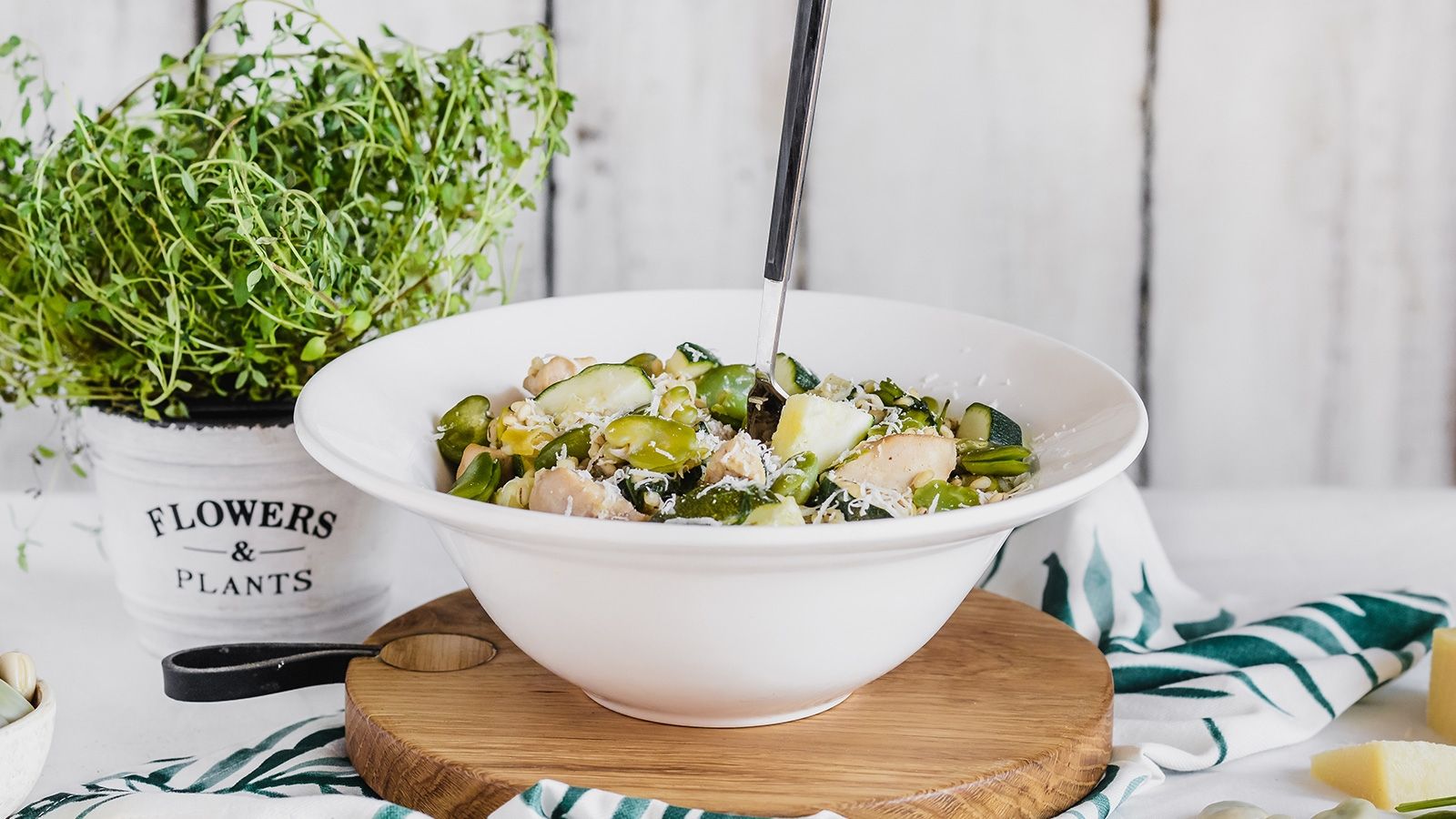 Kaszotto z bobem, kurczakiem i cukinią