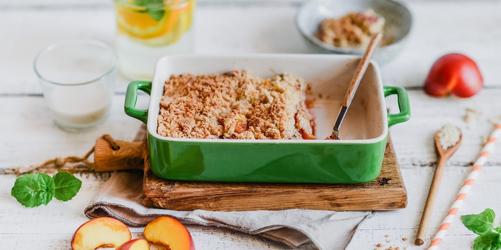 Nektarynki pod kokosową kruszonką