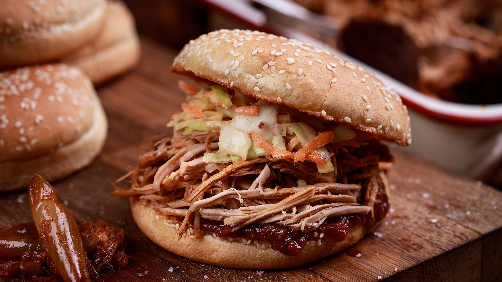 Pulled pork czyli szarpana wieprzowina z surówką z kapusty