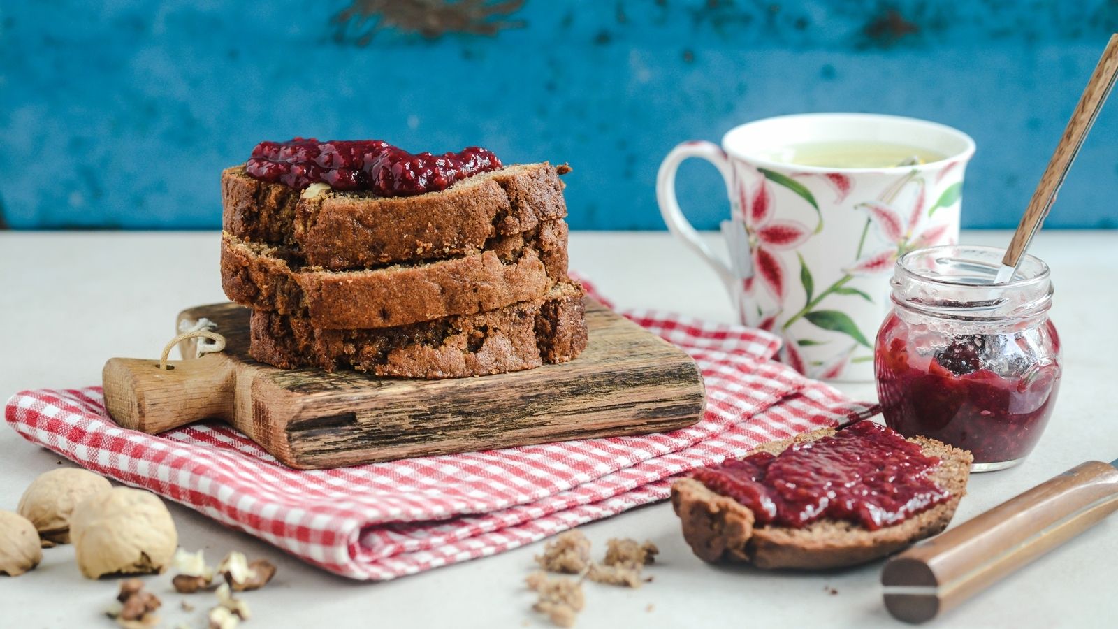 Razowy chlebek bananowy