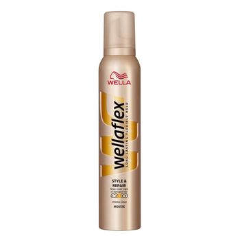 Wella Wellaflex Stylizacja i odnowa Mocno utrwalająca pianka do włosów 200 ml